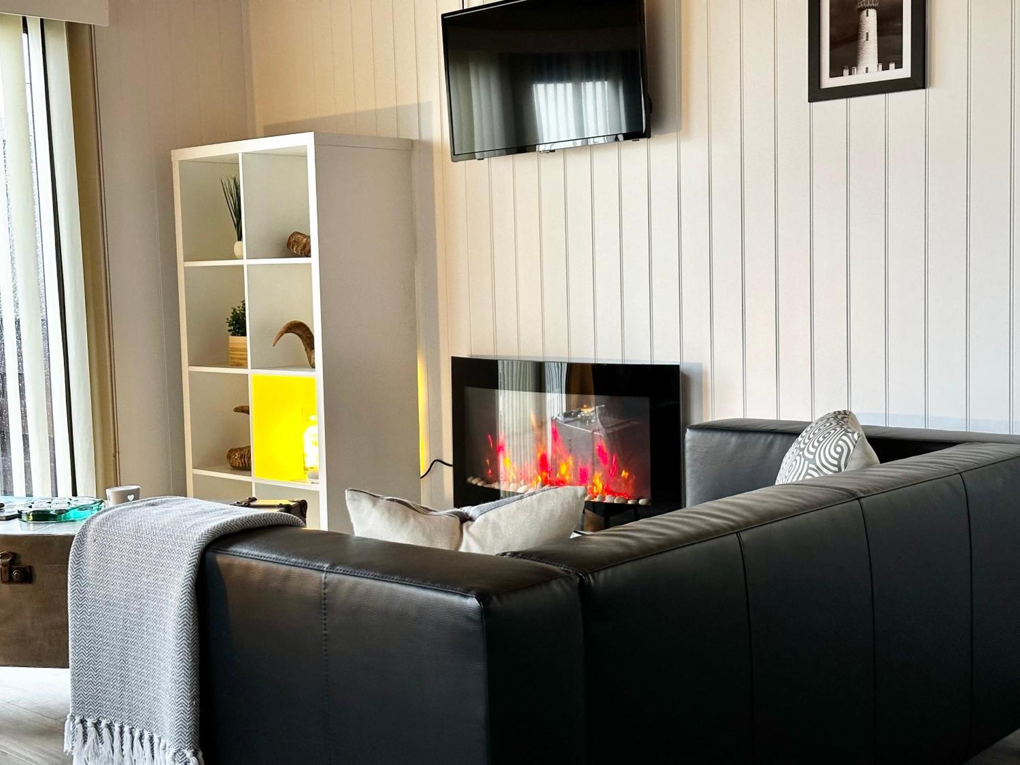 Lodge Cabin With Fabulous Views - Farm Holiday Stranraer Exteriör bild