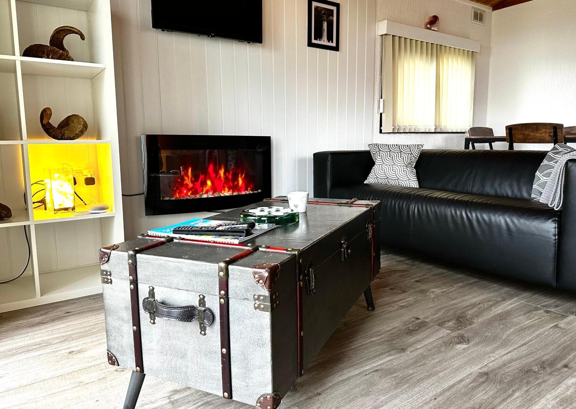 Lodge Cabin With Fabulous Views - Farm Holiday Stranraer Exteriör bild